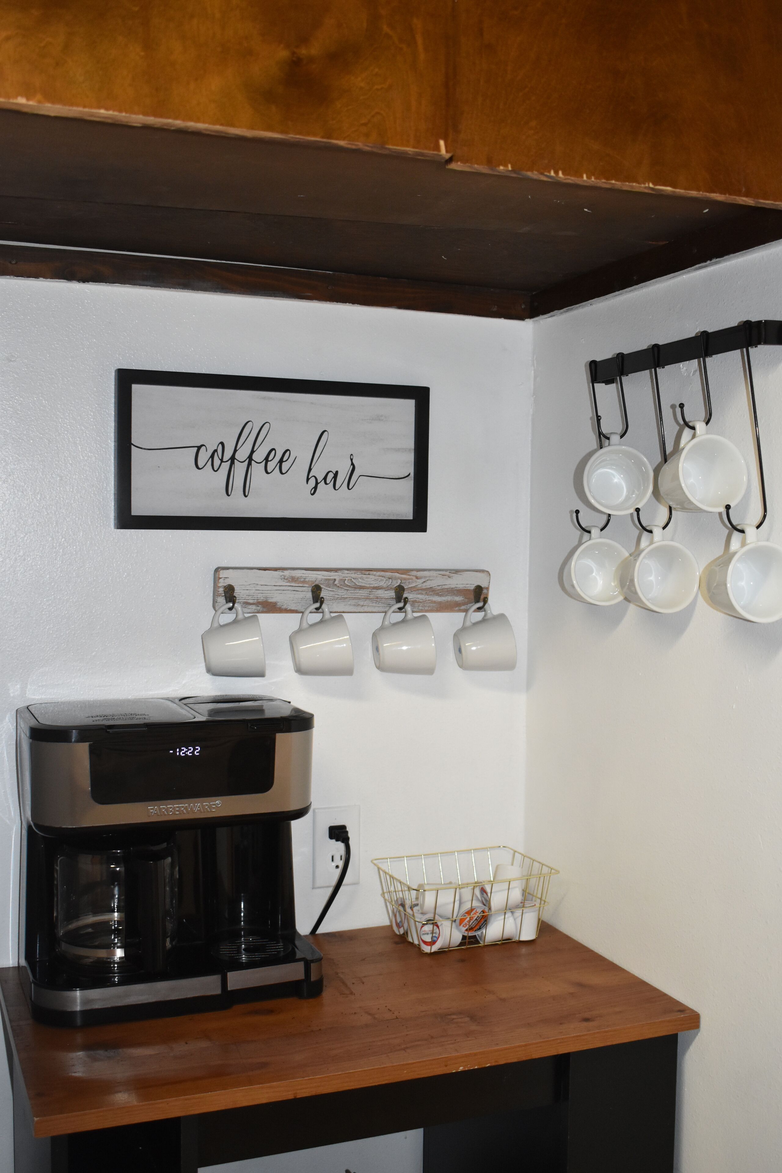 Family Cottage (MH) | Private kitchen | Coffee/tea maker