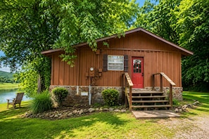 Family Cottage (MH) | Terrace/patio