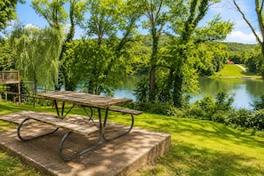 Family Cabin (HH) | Terrace/patio
