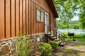 Family Cottage (MH) | Terrace/patio