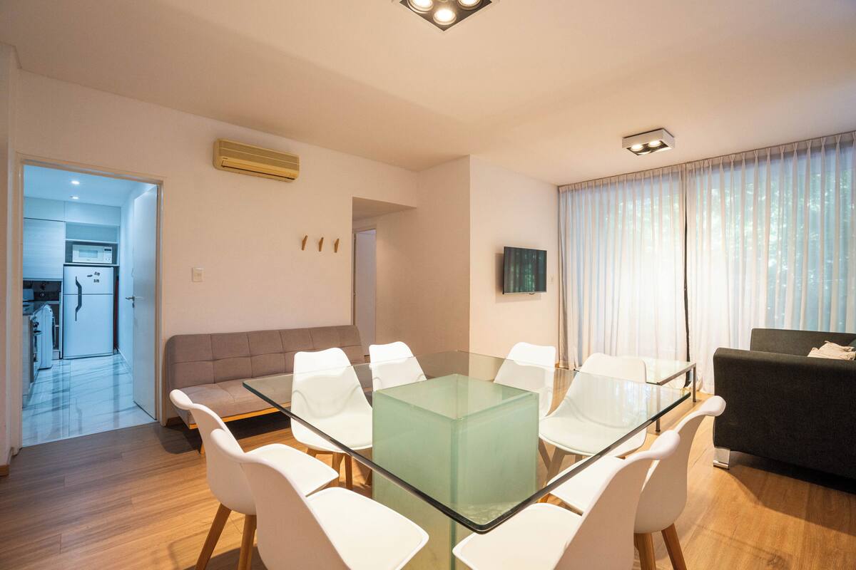 家庭公寓 (1A) | 起居区 | 平板电视、加热地板