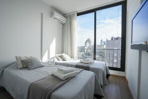 Apartment (10A) | Blackout drapes, iron/ironing board, free WiFi, bed sheets - Monroe Suites (Buenos Aires)