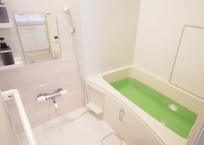 Separate tub and shower, deep soaking tub, free toiletries, hair dryer - Laffitte Hirai Condominium Hotel (Tokyo)