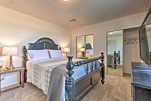 5 bedrooms, iron/ironing board, internet, bed sheets