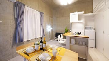 Deluxe Quadruple Room, Non Smoking (5F) | Living area