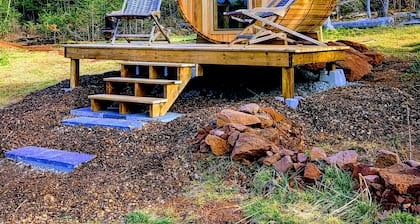 Miracles on Polly - Fairy Tale Cabin - A return to your childhood