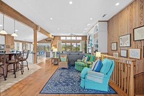 TV connectée, table de tennis de table