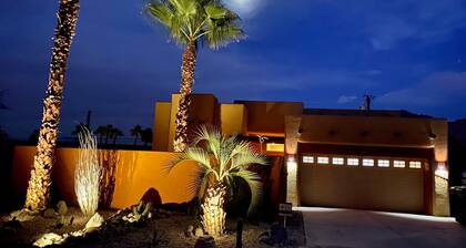 Serene Desert Escape-Salt Water Pool & poreallas / palo-kuoppa / vuoristomaisemat