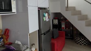 Family Villa | Private kitchenette | Full-size fridge, oven, stovetop, rice cooker