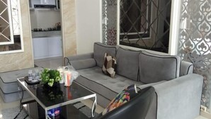 Family Villa | Living room | 37-inch LED TV with satellite channels, TV