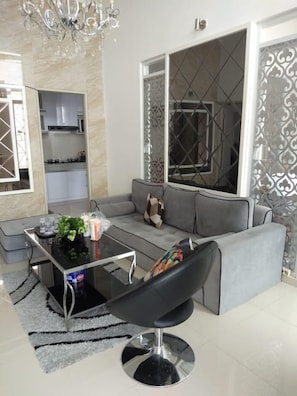 Family Villa | Living room