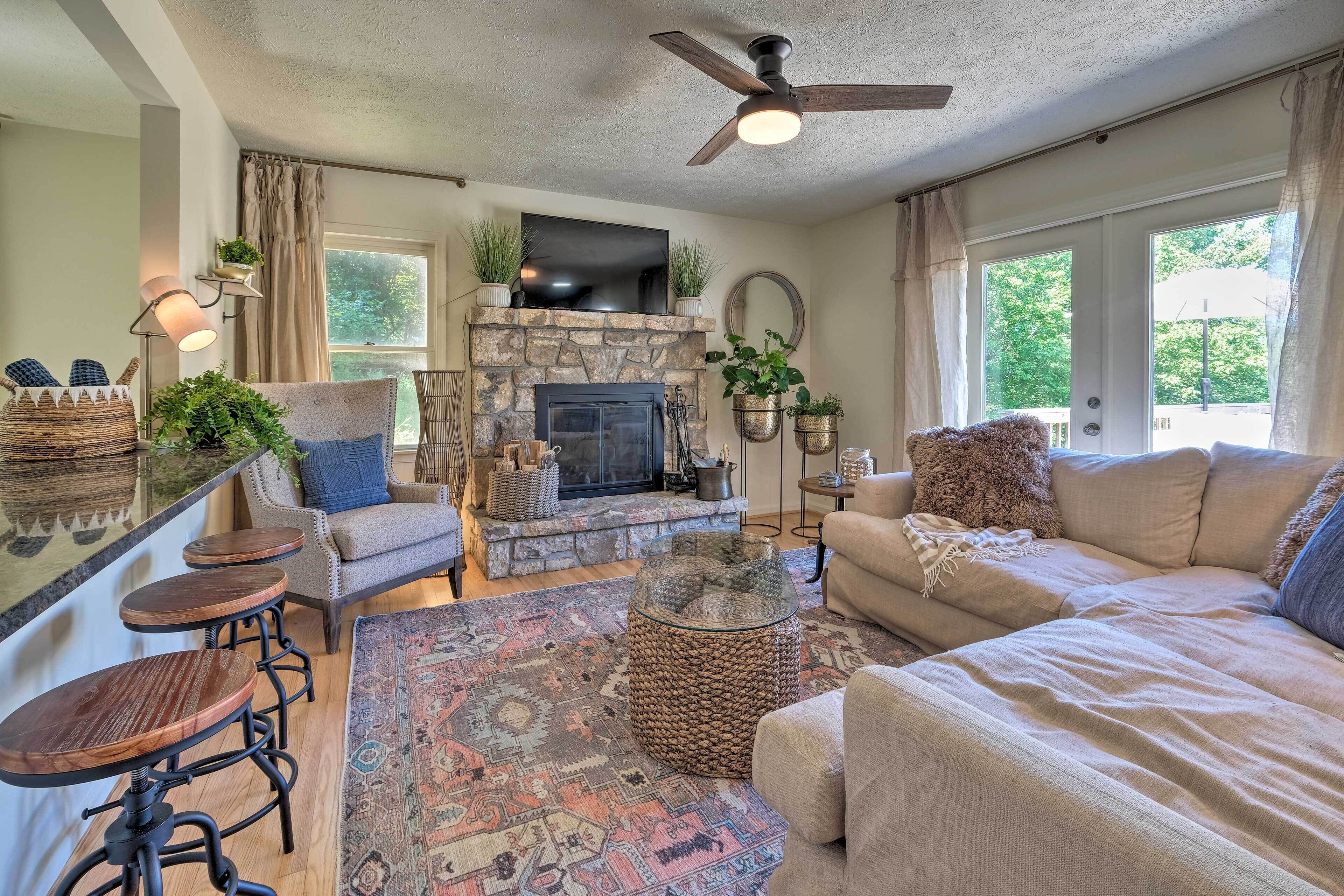Pet-Friendly Home in Heart of Wine Country!