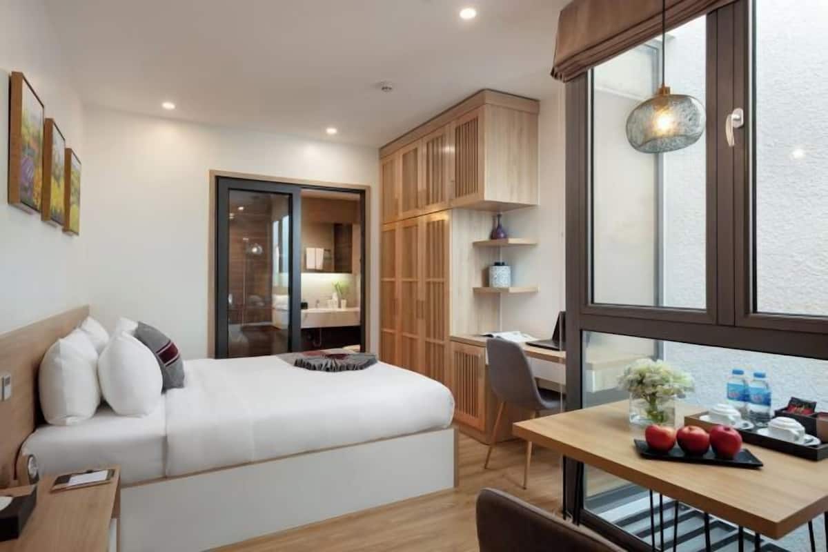 1 bedroom, minibar, in-room safe, desk