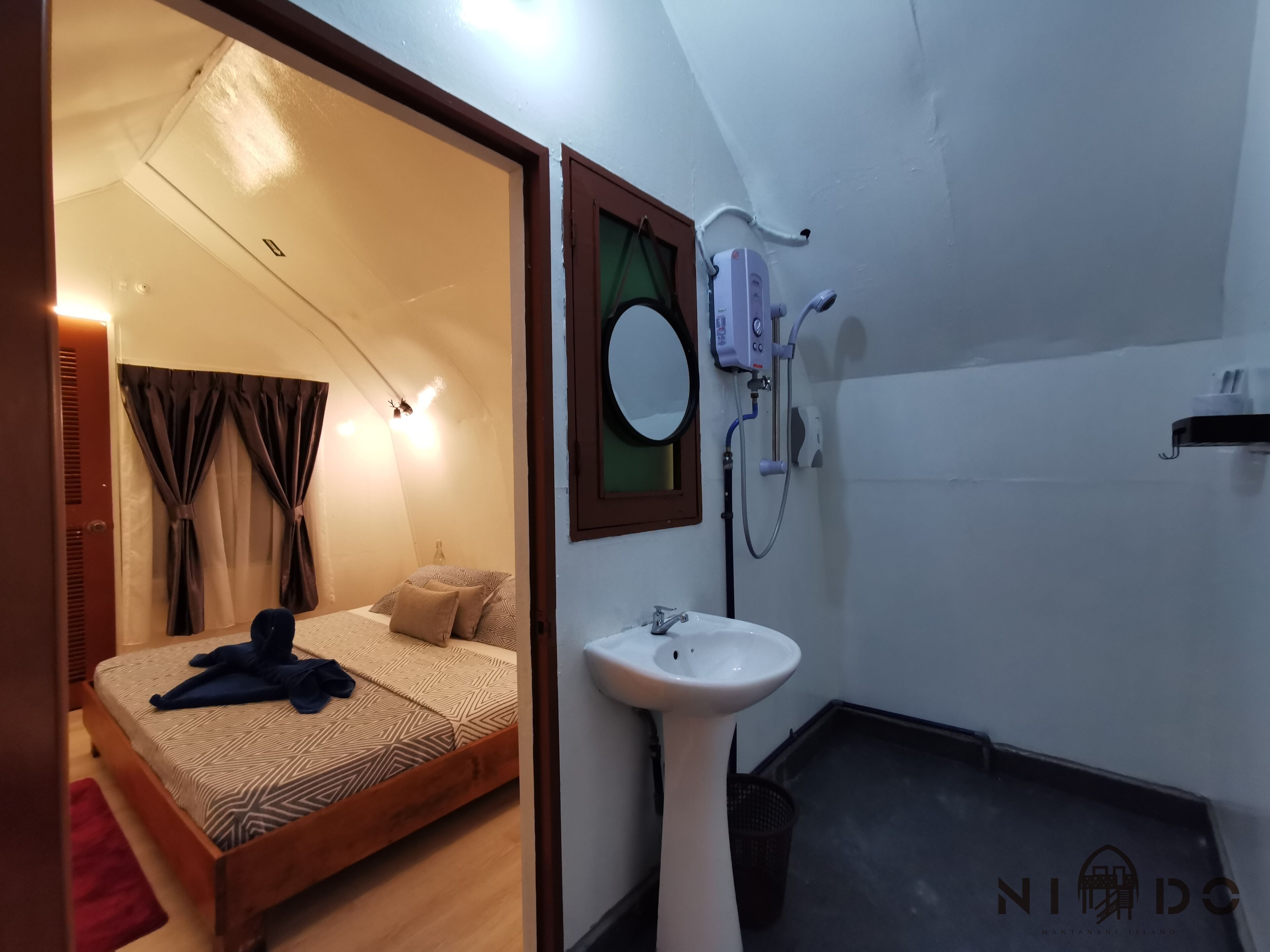 Camera Standard, bagno privato | Tende oscuranti, lenzuola