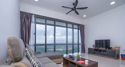 OYO Home 89725 Beautiful 3br Grand Medini