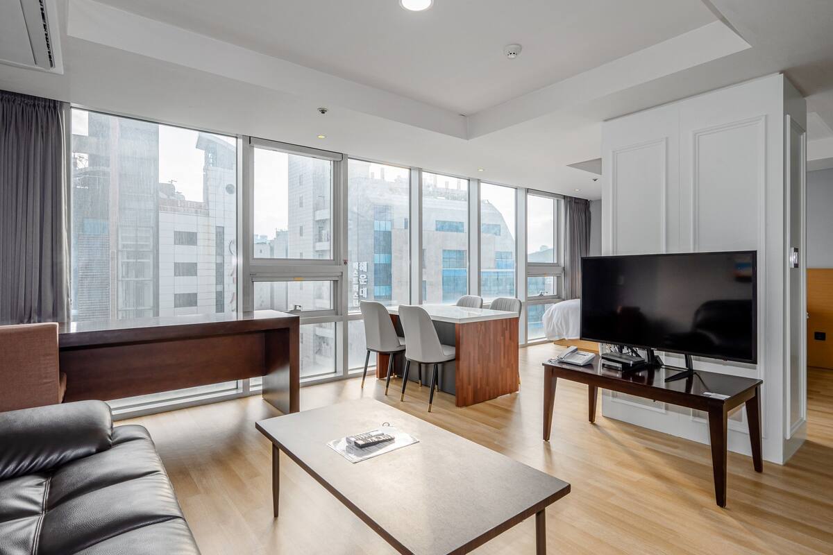 Executive Suite (No View) | 手提電腦工作空間、遮光窗簾/窗簾、隔音、免費 Wi-Fi