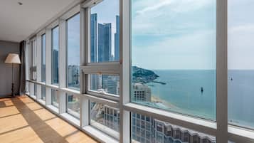 Suite Royal, letti multipli, vista oceano | Vista dalla camera