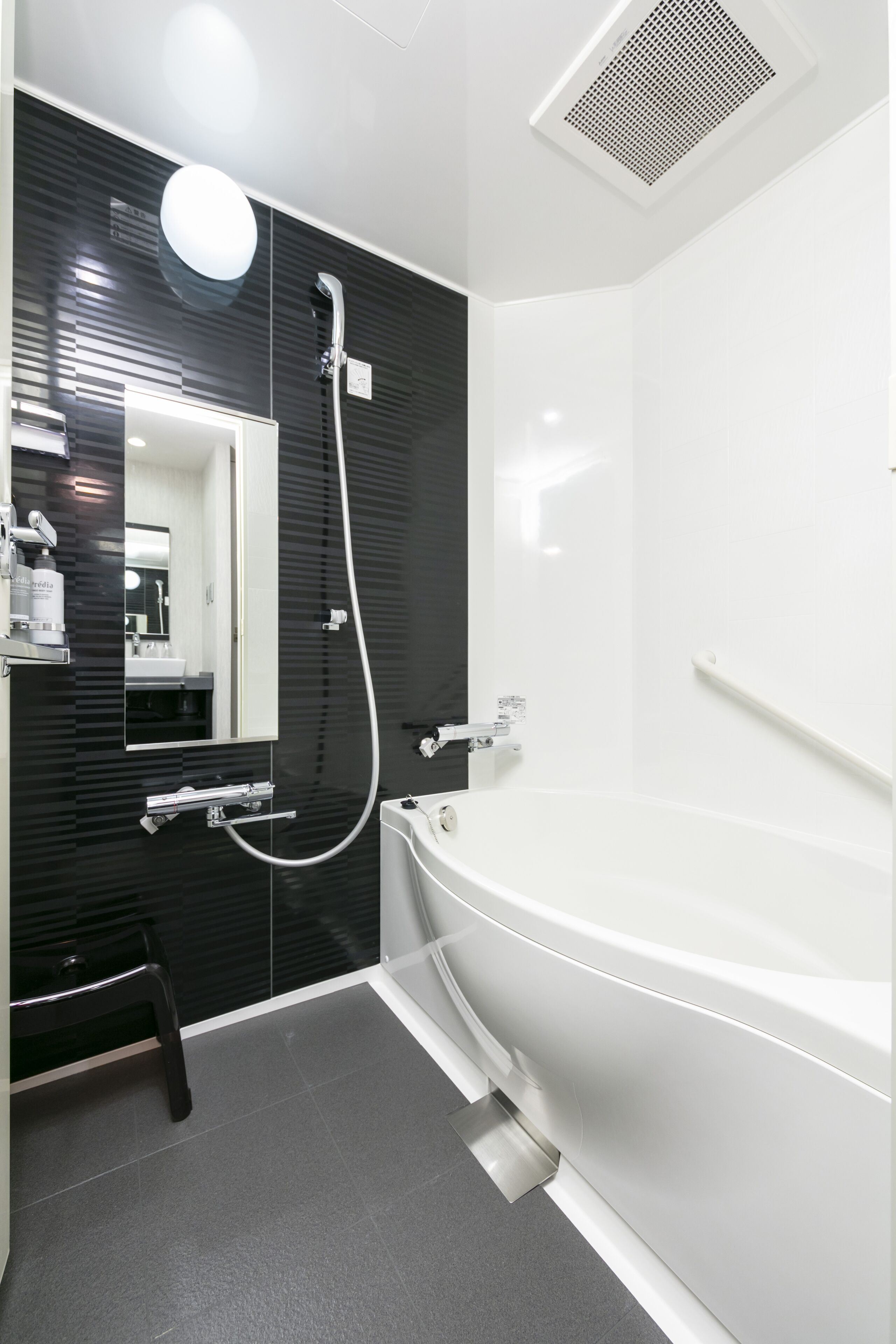 double room | bathroom | free toiletries, hair dryer, slippers, electronic bidet