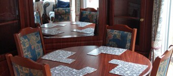 The Boat House Chalet - Boat of Garten - Near Aviemore - Sleeps 6