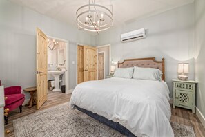 2 bedrooms, in-room safe, iron/ironing board, travel crib