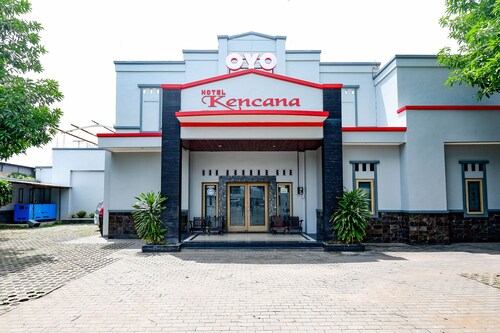Super OYO 2436 Hotel Kencana