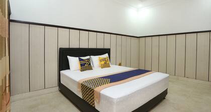 OYO 2268 Tim-tim Homestay SyariahNearUniversitas Gadjah Mada