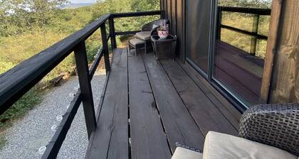 Private 40-acre Top of the Mountain Cabin with Stunning Panoramic Views, Deck