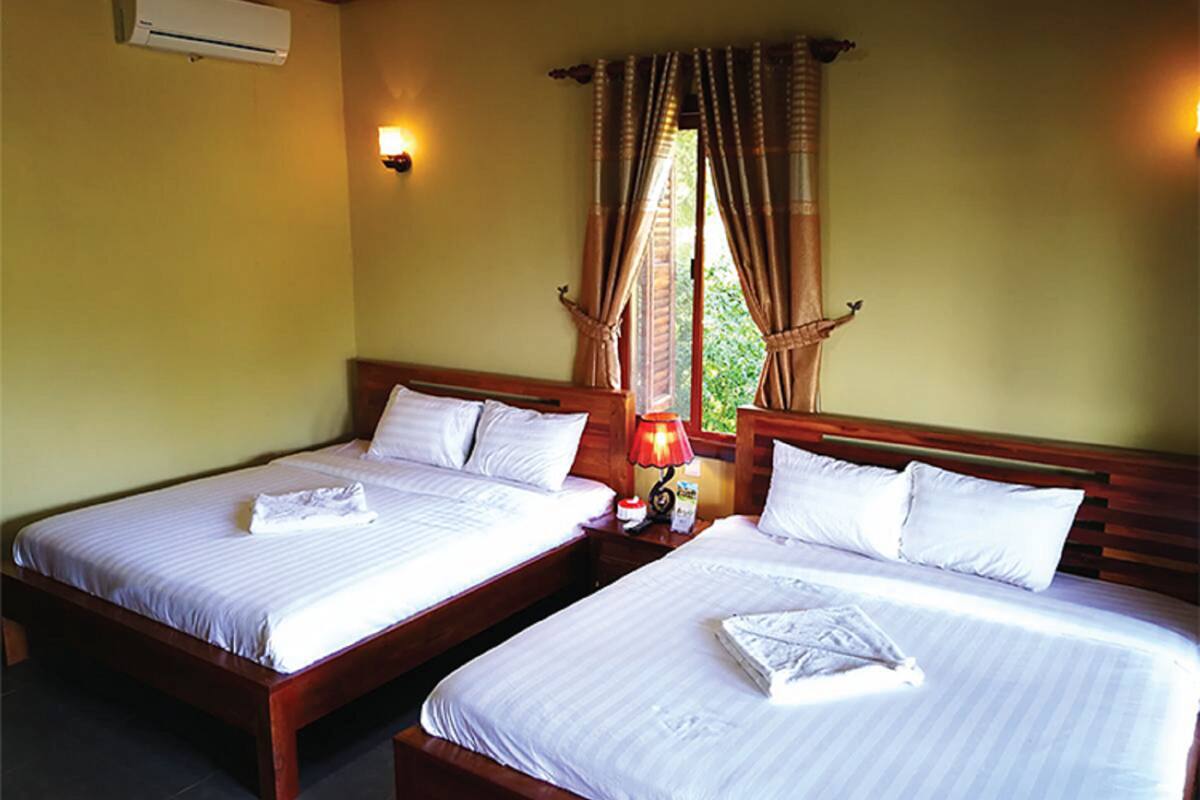 Kahden hengen deluxe-huone (kaksi sänkyä), 2 makuuhuonetta, rantanäköala, vuorten lähellä | Allergiatestatut vuodevaatteet, työpöytä, äänieristys, ilmainen Wi-Fi