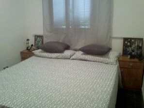 2 slaapkamers, een strijkplank/strijkijzer, wifi, beddengoed