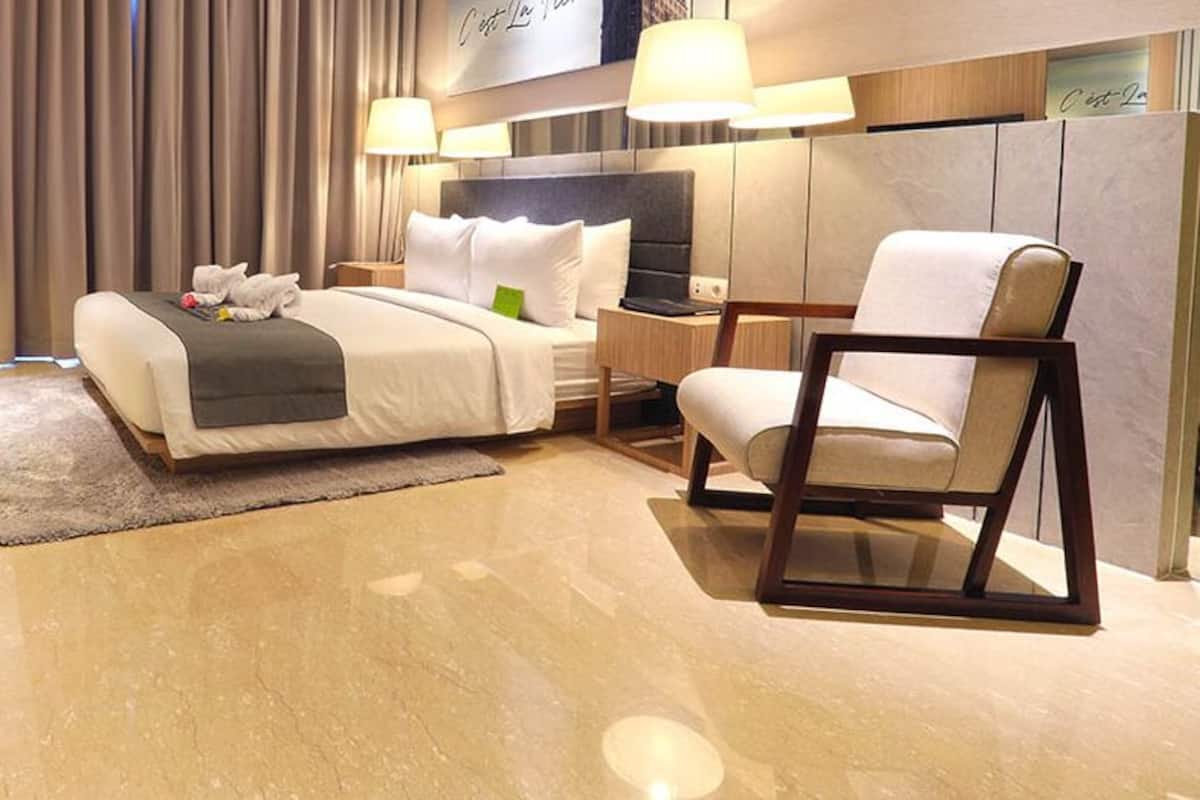 1 slaapkamer, een kluis op de kamer, individueel gedecoreerd
