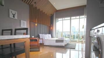 Deluxe Room | In-room safe, individually decorated, free WiFi