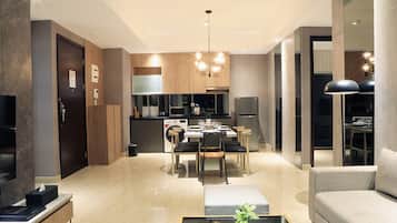 Suite presidencial, 3 habitaciones | Área de sala de estar