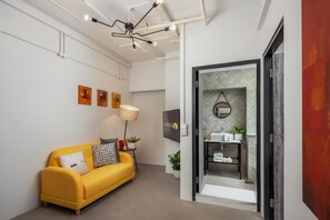 2 Bedrooms Deluxe Seaview | Living room - Cooliv Waterfront (Singapore)