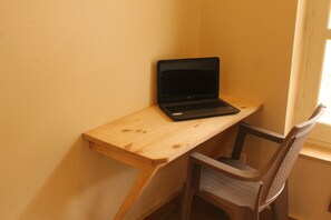 Interior - Family by Kaathkuni Homes (Dehradun)