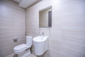 Classic Room | Bathroom - OYO Home 89599 Beautiful 2br 3 Towers (Kuala Lumpur)
