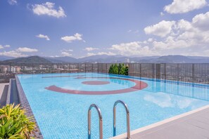 Outdoor pool - OYO Home 89599 Beautiful 2br 3 Towers (Kuala Lumpur)