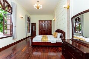 8 habitaciones, decoración personalizada y muebles diferentes 