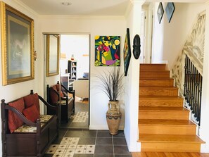 Interior - 2BD Unit Safe Neighborhood Near Downtown,15 Minutes Walk To Shopping Center (Tukwila)