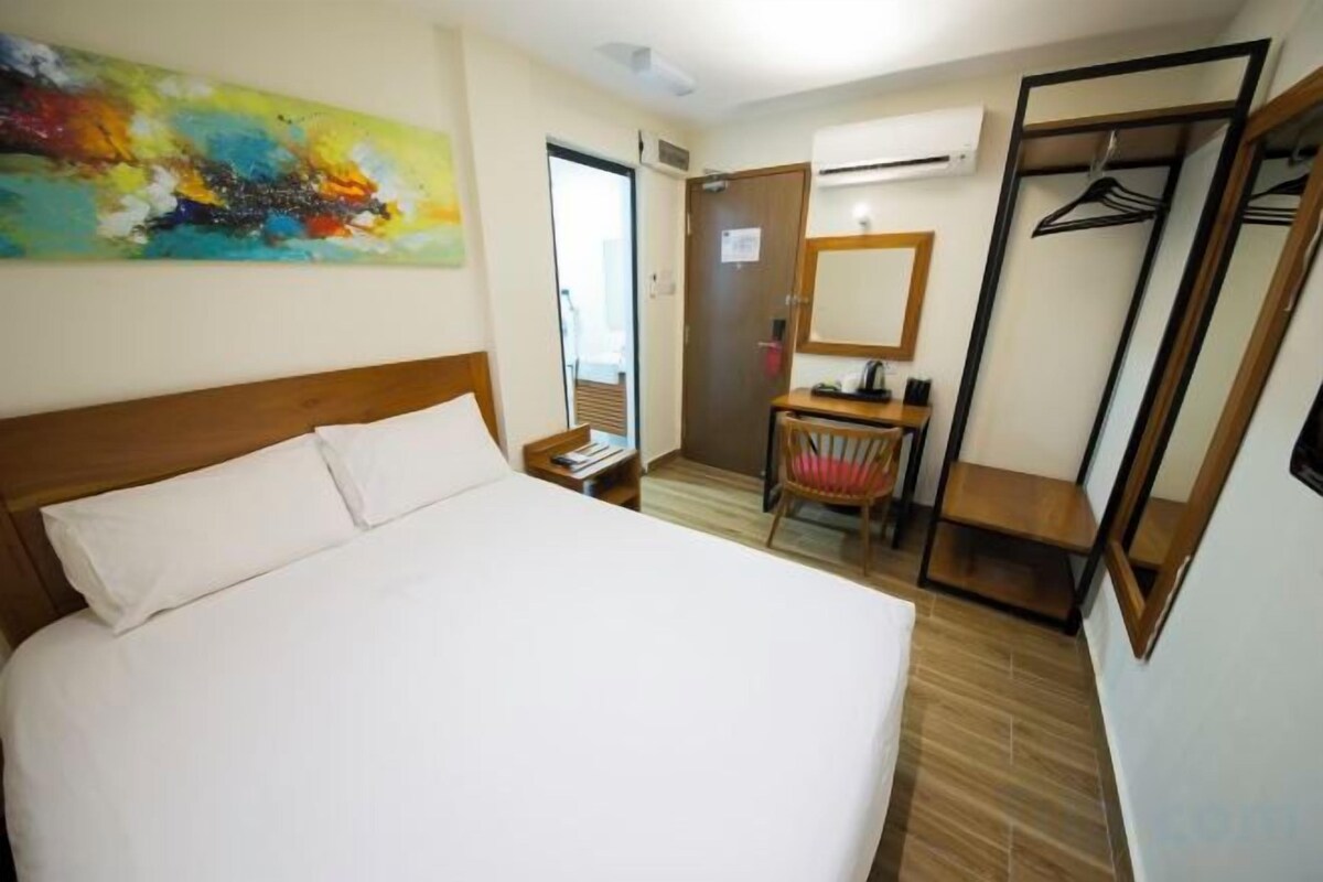 Deluxe Double Room Without Windows
