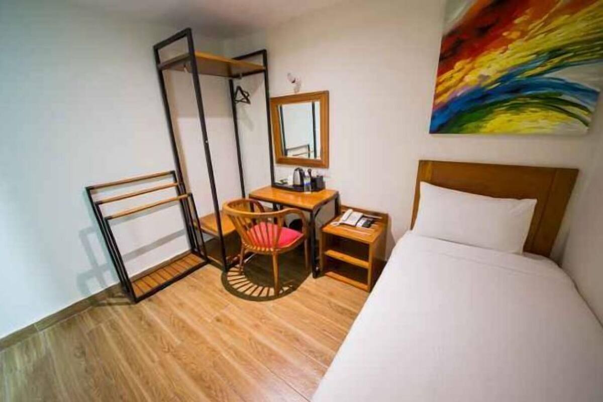 Desk, iron/ironing board, free WiFi, bed sheets