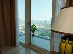 View from room - Luton Vacation Homes Damac Heights (Dubai)