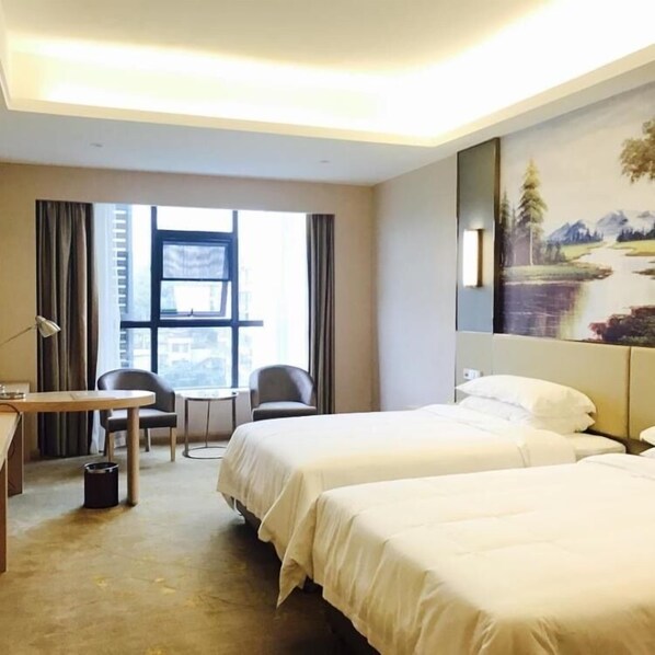 Deluxe Twin Room, Non Smoking | Blackout curtains, free WiFi, bed sheets