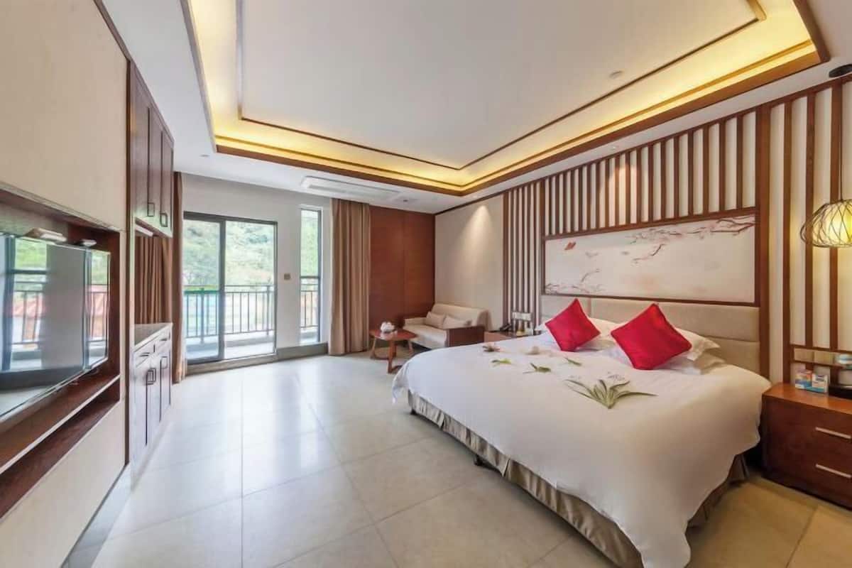 1 bedroom, desk, free WiFi