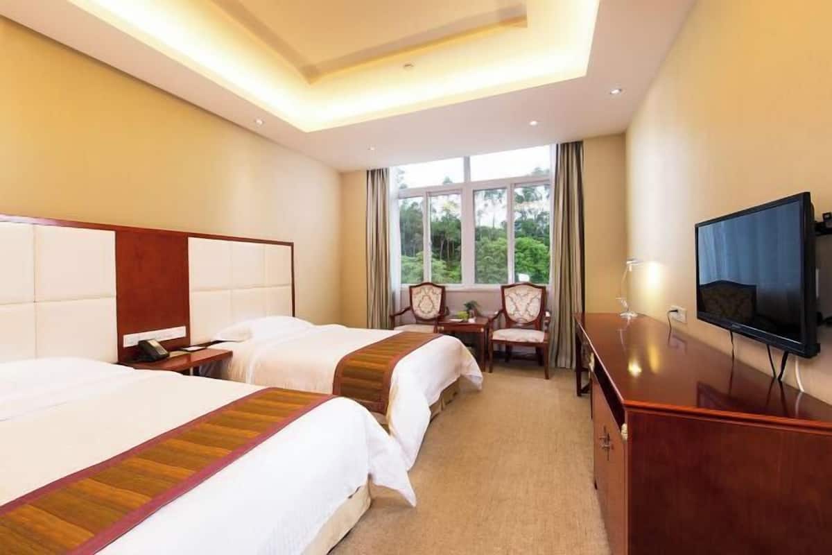 1 bedroom, desk, free WiFi