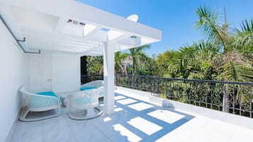 Vila Premier | Balkon