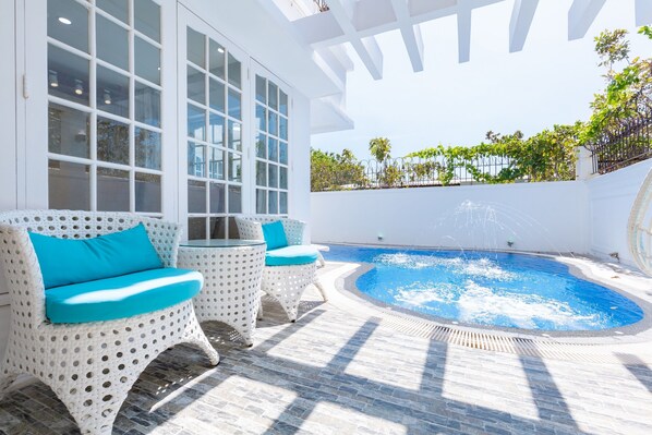 Alberca al aire libre