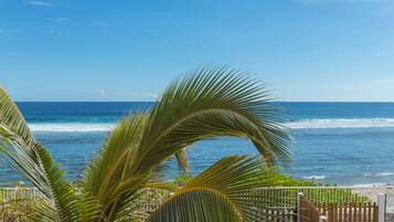 Una spiaggia nelle vicinanze