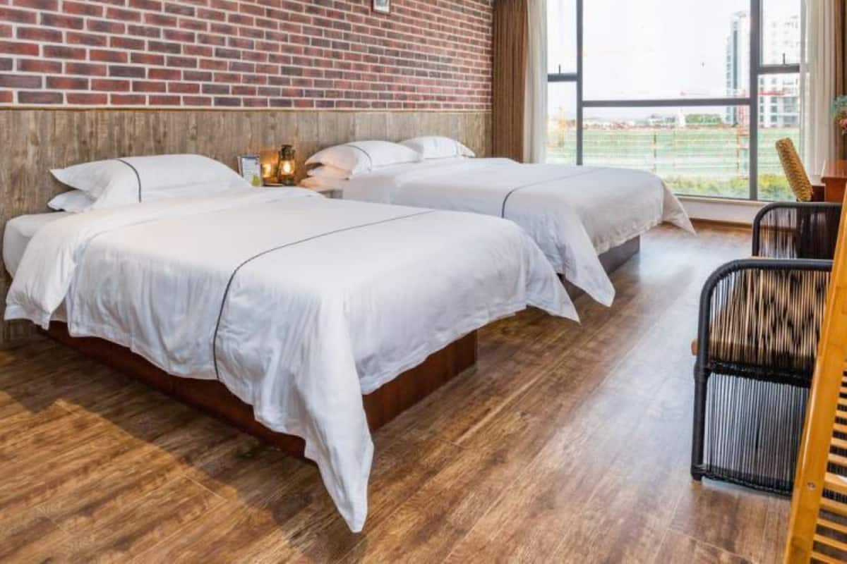 ห้องแฟมิลี่ | โต๊ะทำงาน, ผ้าม่านกันแสง, ห้องเก็บเสียง, Wi-Fi ฟรี