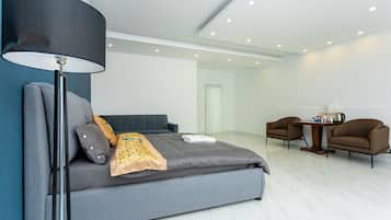 8 bedrooms, desk, blackout curtains, soundproofing