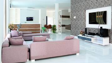 Premier Villa | Ruang tamu | TV skrin rata